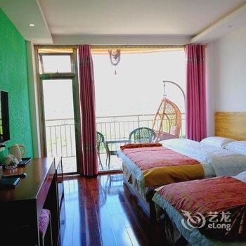 泸沽湖青青家园假日酒店酒店提供图片