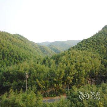 莫干山暗龙山庄酒店提供图片