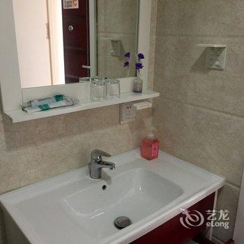 大连红豆假日酒店式公寓华南亿合城店酒店提供图片