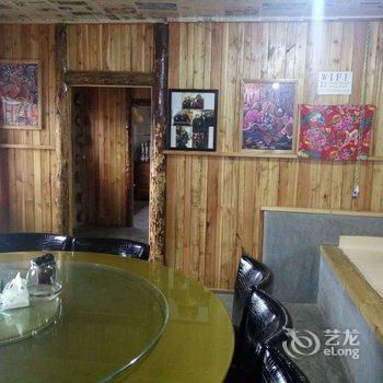 抚松县锦江木屋宏升饭庄酒店提供图片