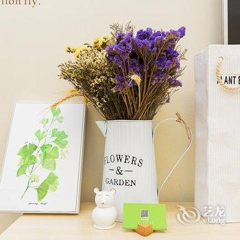 海口伊家小清新度假公寓美丽沙花园店酒店提供图片