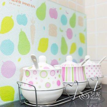 海口伊家小清新度假公寓美丽沙花园店酒店提供图片