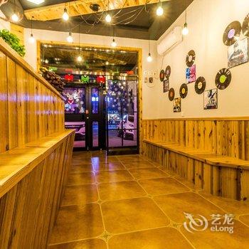 保定幽居艺术客栈酒店提供图片