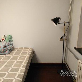 青岛李村商圈套二大床房普通公寓酒店提供图片