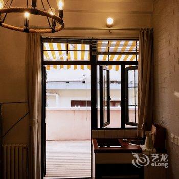 上海人民广场-双复式LOFT老弄堂石库门一居室老洋房(分店)酒店提供图片