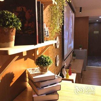 斑斓家民宿(成都春熙路太古里店)酒店提供图片