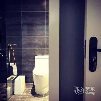成都来去七时普通公寓(泡桐树街店)酒店提供图片