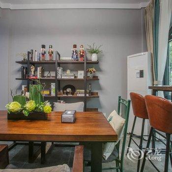 成都路客谷地公社复式酒店提供图片