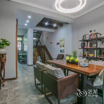 成都路客谷地公社复式酒店提供图片