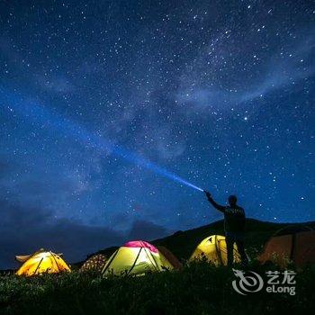 敦煌玩转沙漠露营基地酒店提供图片