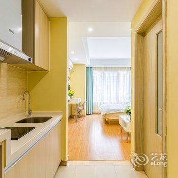 重庆约见love轻奢民宿黄泥磅店(黄龙路分店)酒店提供图片