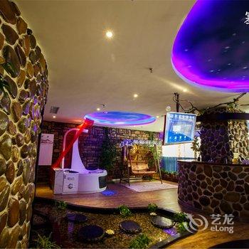 潍坊艾米情侣酒店酒店提供图片