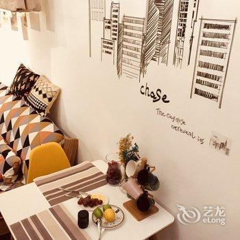 上海静雯晶晶特色民宿(重庆南路分店)酒店提供图片