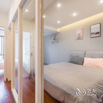 成都穿阅·成都春熙路北欧跃层双卧室套房复式酒店酒店提供图片
