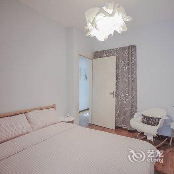 成都穿阅·成都春熙路北欧跃层双卧室套房复式酒店酒店提供图片