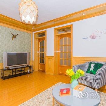 青岛海边的家啤酒城地铁100米宽敞大三居普通公寓酒店提供图片