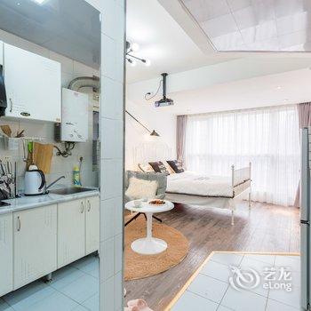 重庆明天真的不上班公寓酒店提供图片