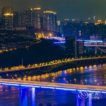 重庆乐乎居解放碑核心商圈旁楼下双地铁普通公寓酒店提供图片