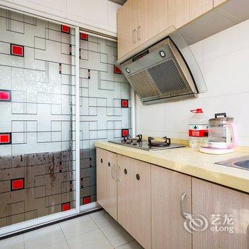 重庆乐乎居解放碑核心商圈旁楼下双地铁普通公寓酒店提供图片