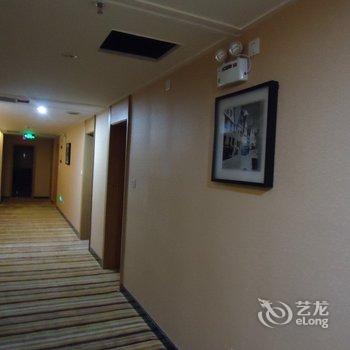 睿柏·云酒店(乌鲁木齐米东区九龙店)酒店提供图片