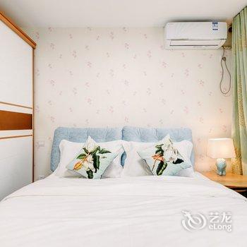 北京晨曦别院水镇复式双卧双沙发床洋房复式酒店提供图片
