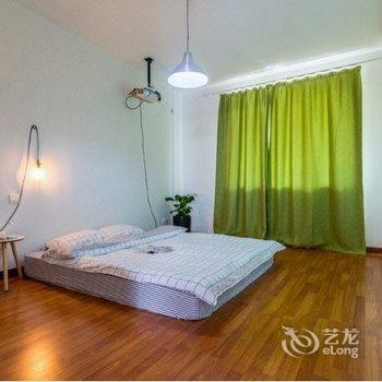 上海周先生特色民宿(紫荆花路分店)酒店提供图片