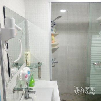 上海乐园温馨雅居普通公寓酒店提供图片