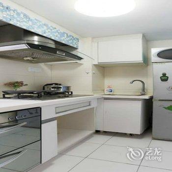 广州广州小温馨房子复式(华利路店)酒店提供图片