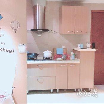 重庆妖精的尾巴普通公寓酒店提供图片
