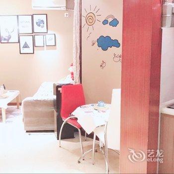 重庆妖精的尾巴普通公寓酒店提供图片