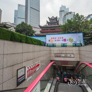 重庆解放碑洪崖洞怡乐酒店公寓酒店提供图片