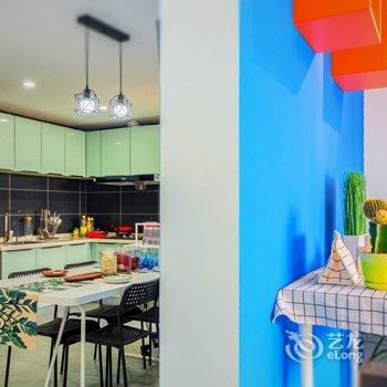 重庆蓝色立方体普通公寓酒店提供图片