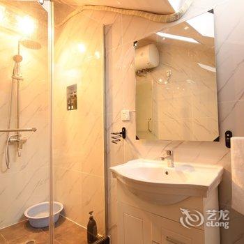 上海Alive日式榻榻米两居室近黄浦江普通公寓(北苏州路店)酒店提供图片