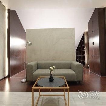 上海Alive日式榻榻米两居室近黄浦江普通公寓(北苏州路店)酒店提供图片