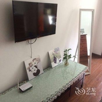 上海卯兔八哥普通公寓(大宁路店)酒店提供图片