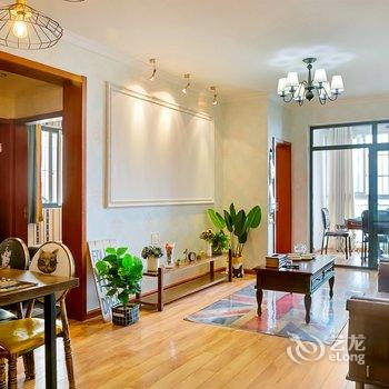 �ɶ��ɶ�һ���˵�������ͨ��Ԣ(�ϳ��ӽֵ�)�Ƶ��ṩͼƬ