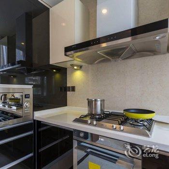 上海市中心大三房带地暖普通公寓酒店提供图片