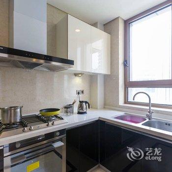 上海市中心大三房带地暖普通公寓酒店提供图片