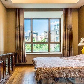 上海市中心大三房带地暖普通公寓酒店提供图片