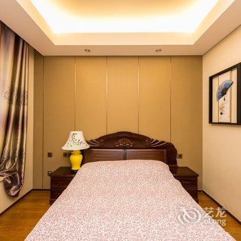 上海市中心大三房带地暖普通公寓酒店提供图片