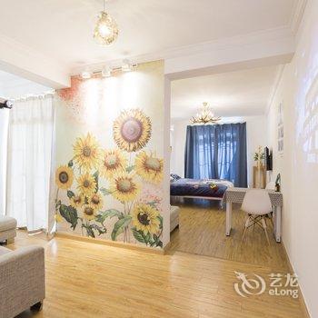 上海炉石的小狗子公寓(佳宝路店)酒店提供图片