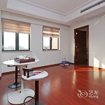 上海妞妞幸福快乐的家特色民宿(海川路分店)酒店提供图片