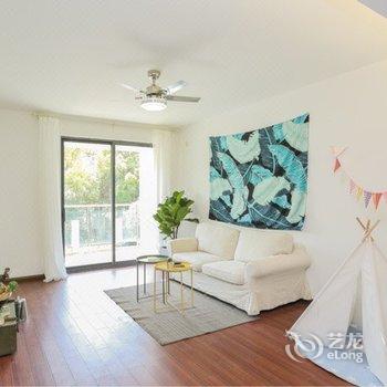 上海周先生特色民宿(竹柏路分店)酒店提供图片