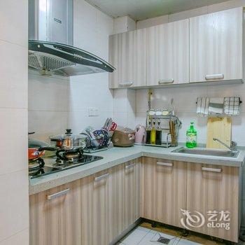 成都colorful漫之旅普通公寓酒店提供图片