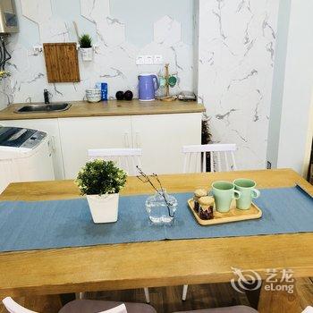 重庆小慈公寓(凯旋路电梯下口分店)酒店提供图片