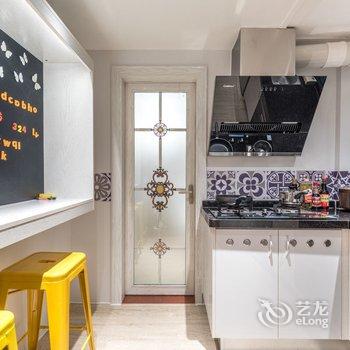 广州白玛嗡加普通公寓(南岸路店)酒店提供图片