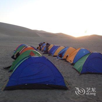 敦煌鸣沙大漠露营基地酒店提供图片