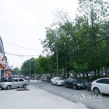 济宁丽贤居招待所酒店提供图片