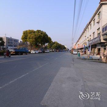 扬中七彩人生商务酒店酒店提供图片