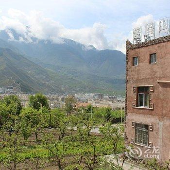 阿坝云上牧歌度假山庄酒店提供图片